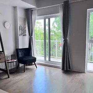 1 Min To Metro, New Condo, Lovely Cozy Studio , Montréal Canada